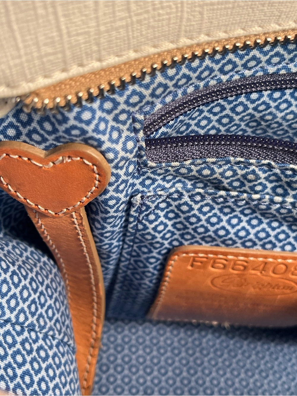 BRIGHTON ππ( RARE ) CASABLANCA COLLECTION πππPrint Tote with Tan Trim π - Picture 8 of 13